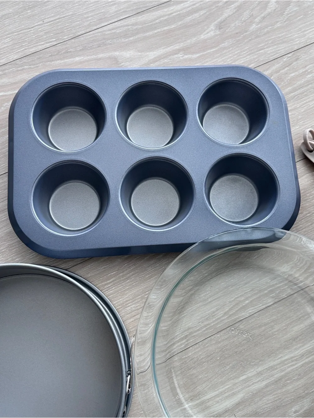 Large Bakeware Bundle - Muffin Pan, Loaf Pan, Spring Form Pan, Pie Plate